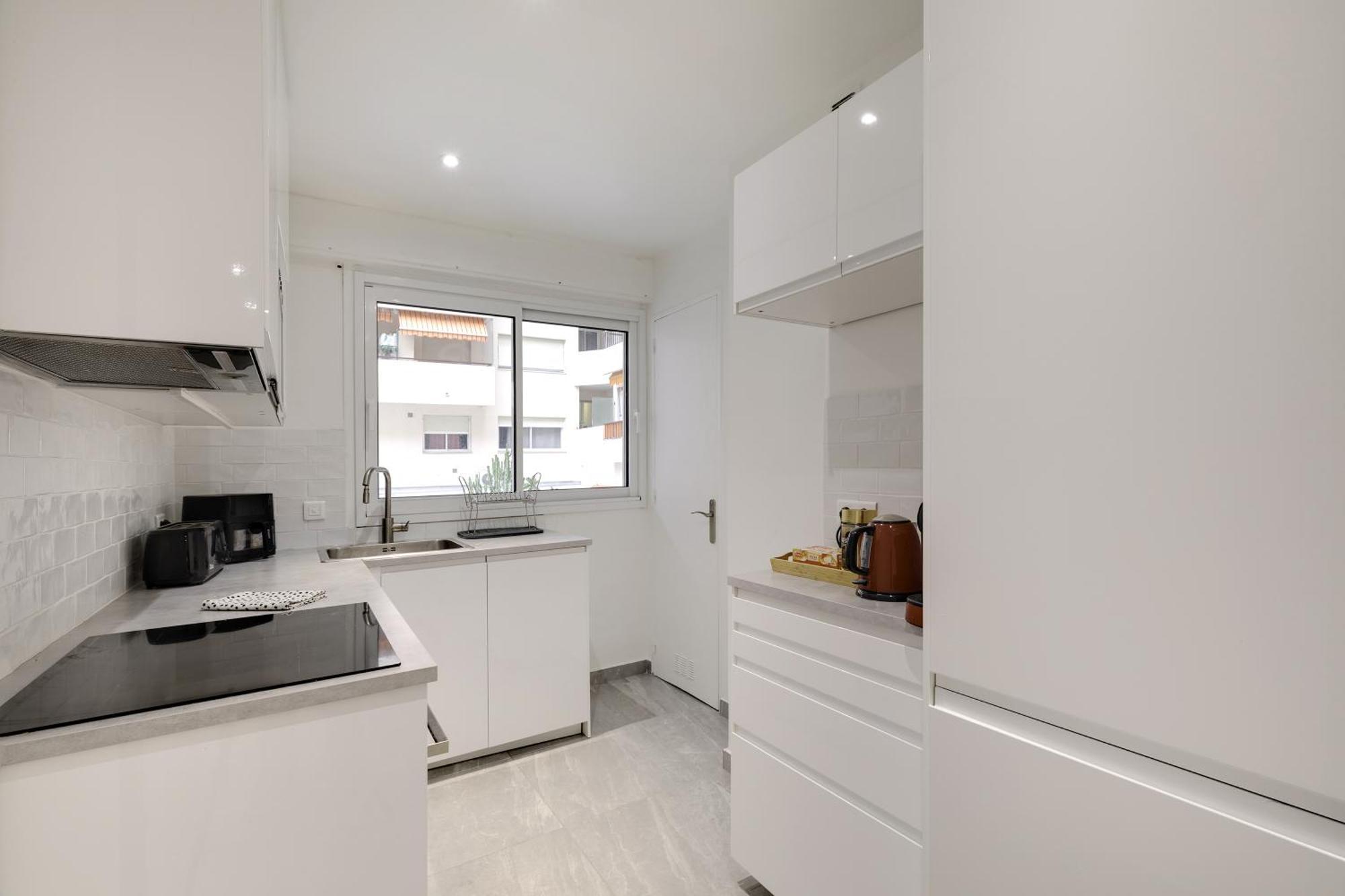 Newly Renovated Charming Downtown Apartment Antibes Eksteriør bilde